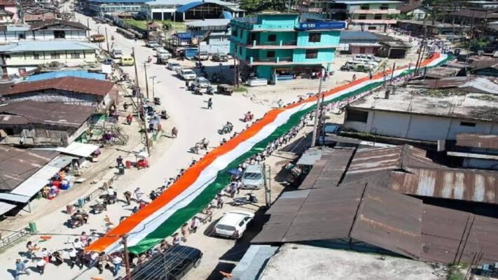 Arunachal: 600-Foot Indian Flag Paraded Through Seppa in Tiranga Yatra ...